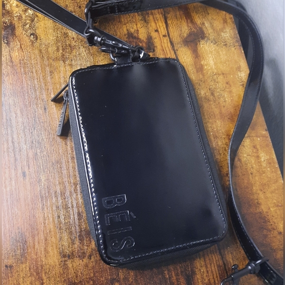 BEIS The Travel Wallet - Picture 5 of 14